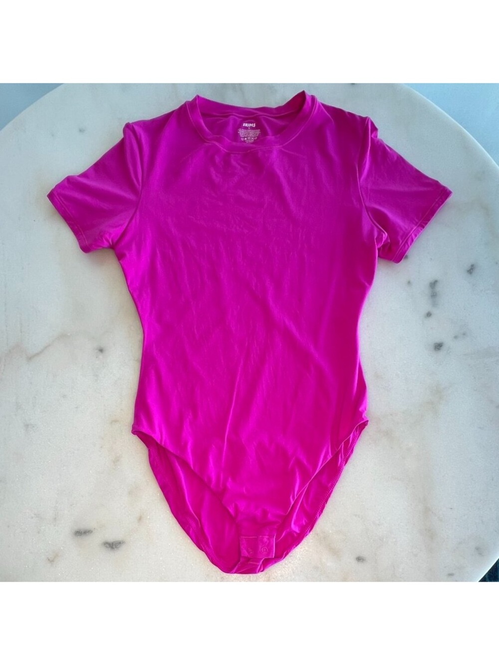 Skims Fits Everybody Bodysuit Fuschia - Picture 4 of 4